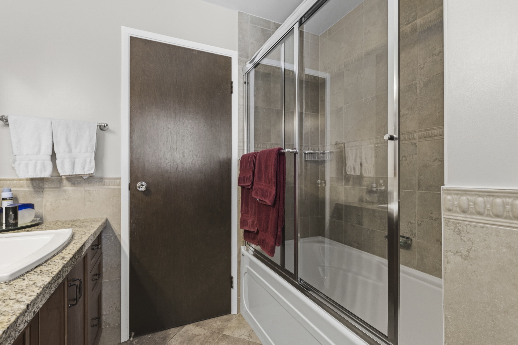 Property photo 123