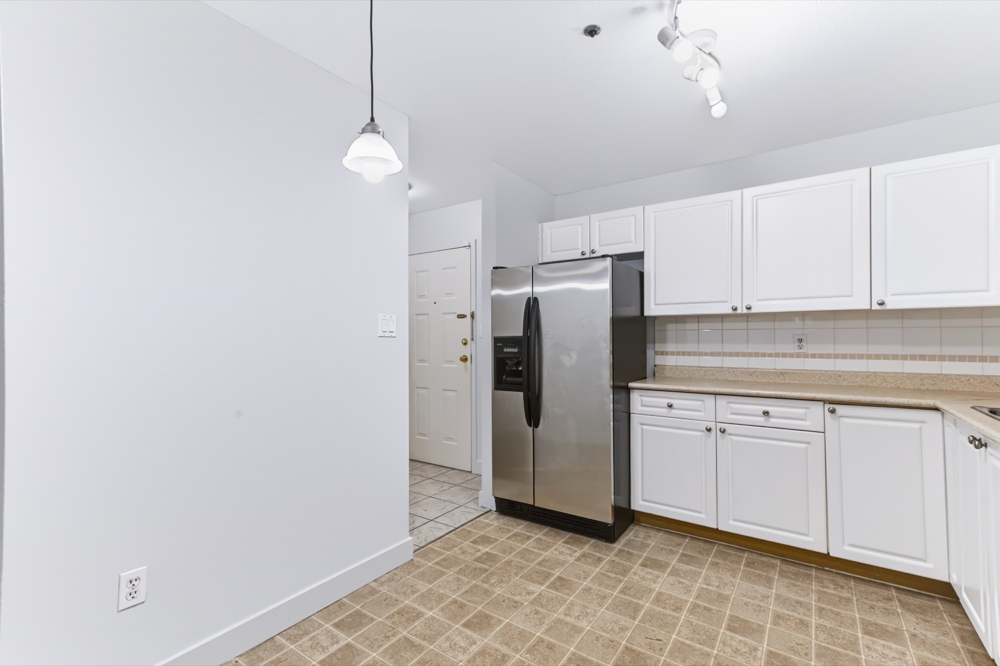 Property photo 111