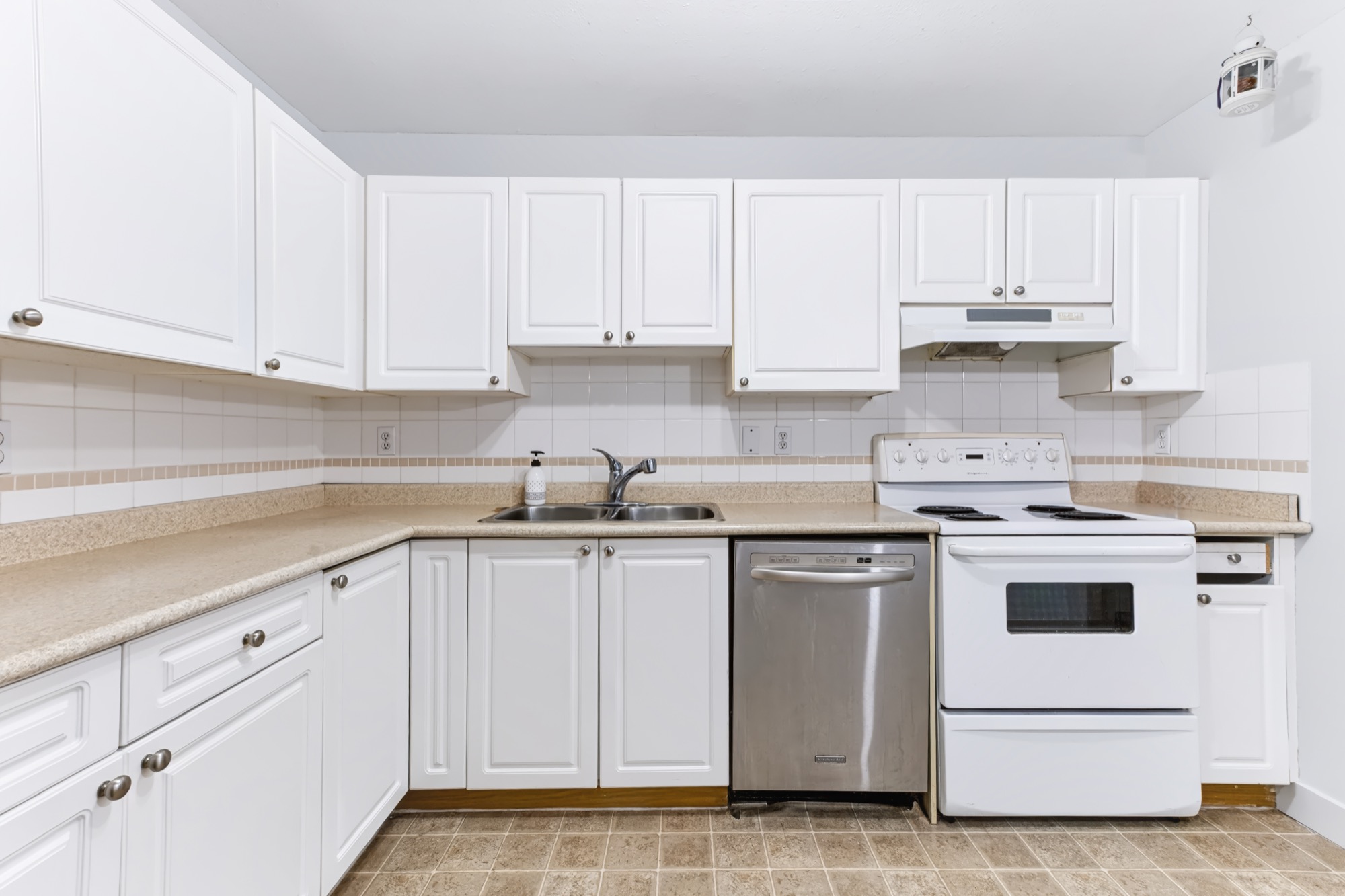 Property photo 112
