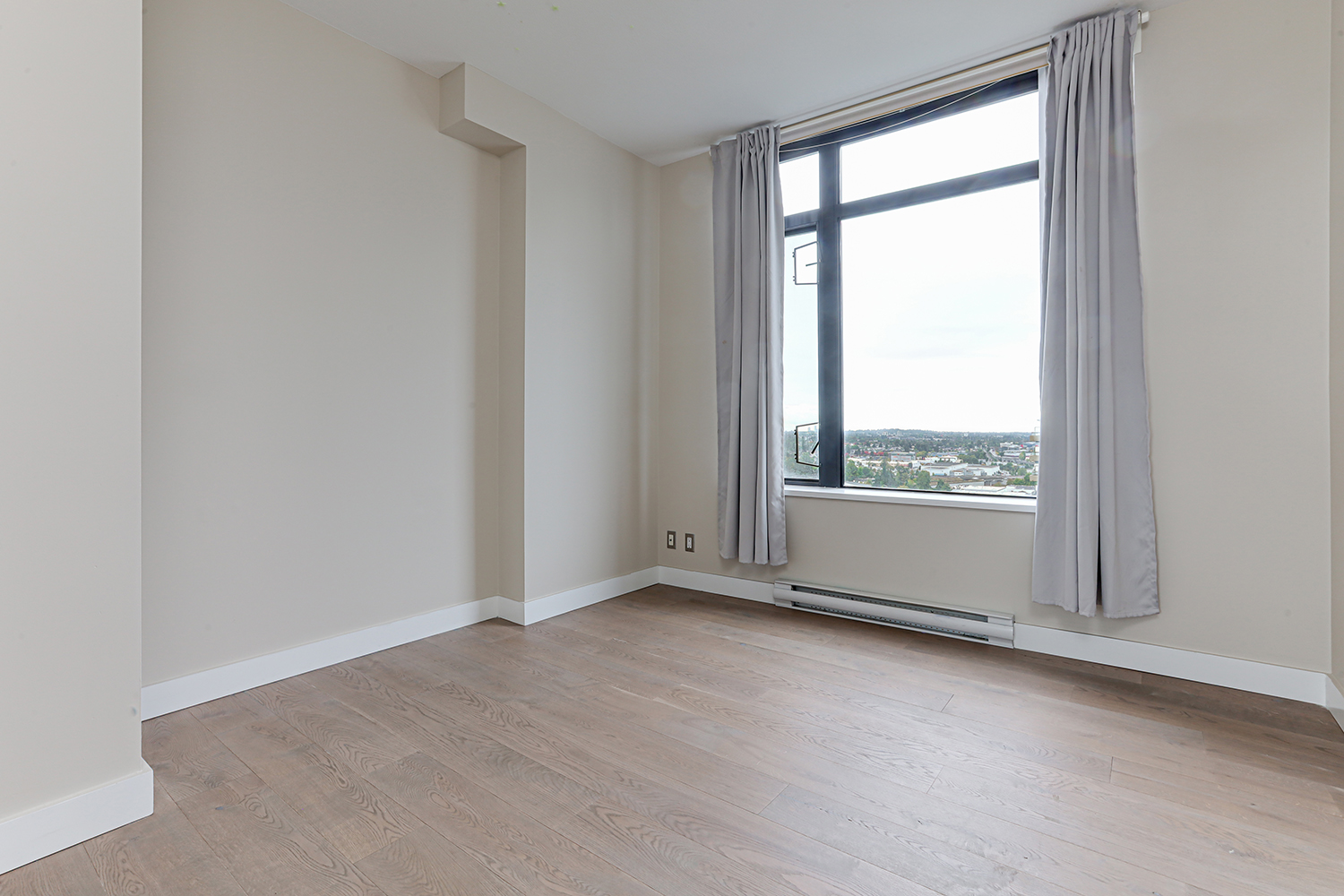 Property photo 125