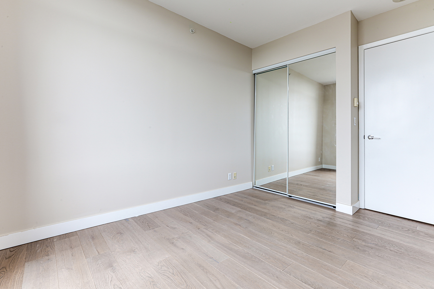 Property photo 126