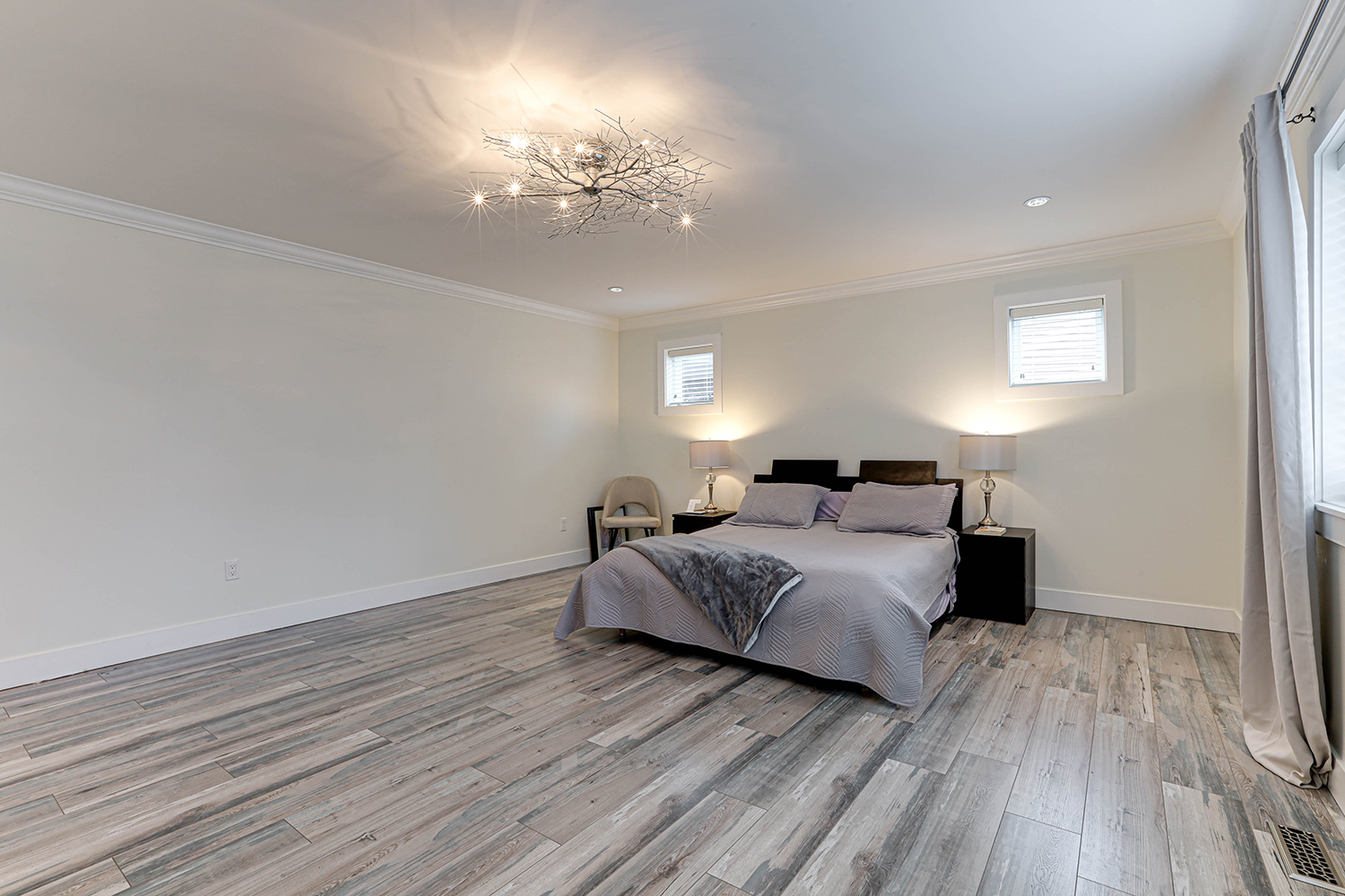 Property photo 126