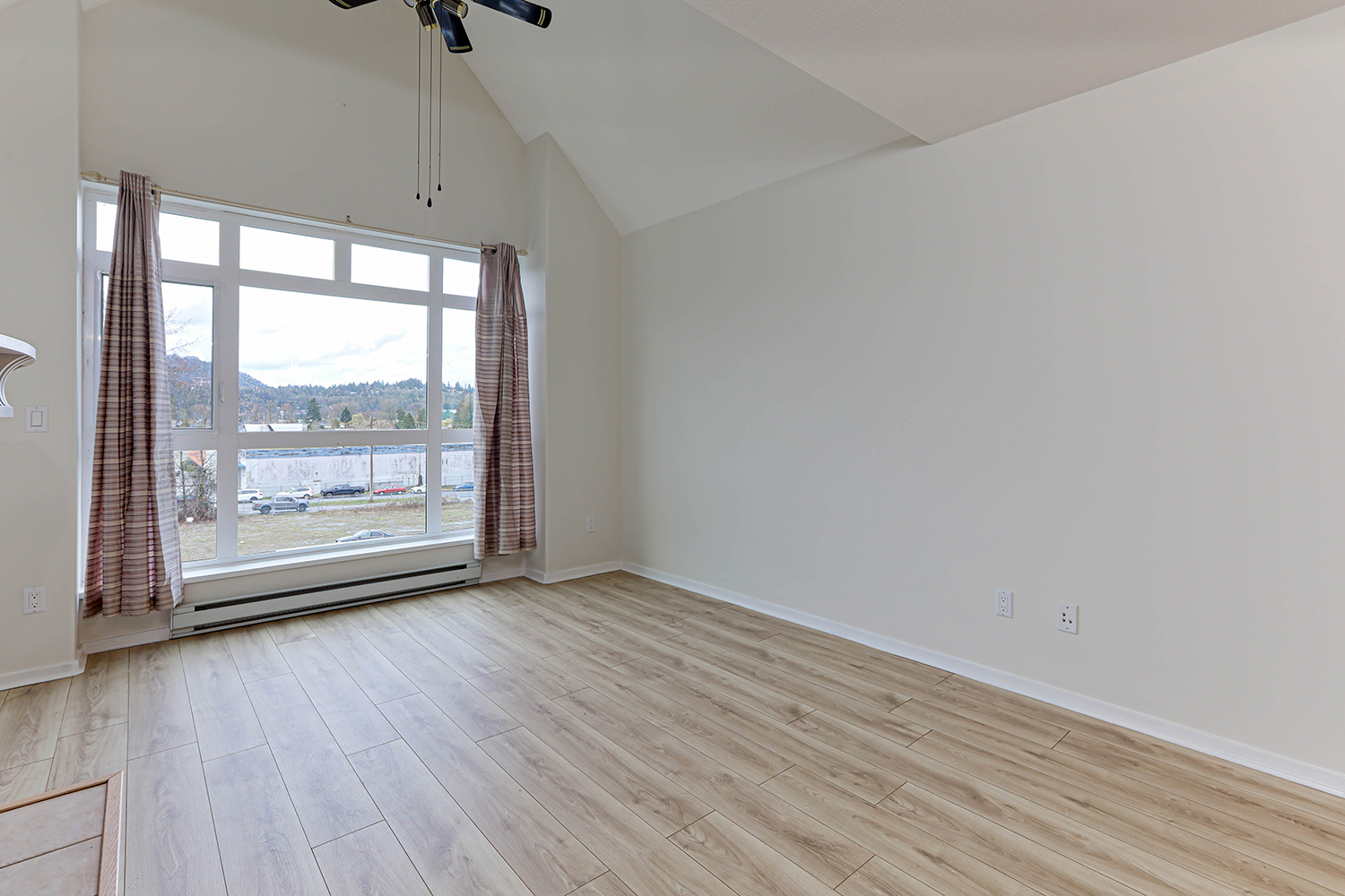 Property photo 103