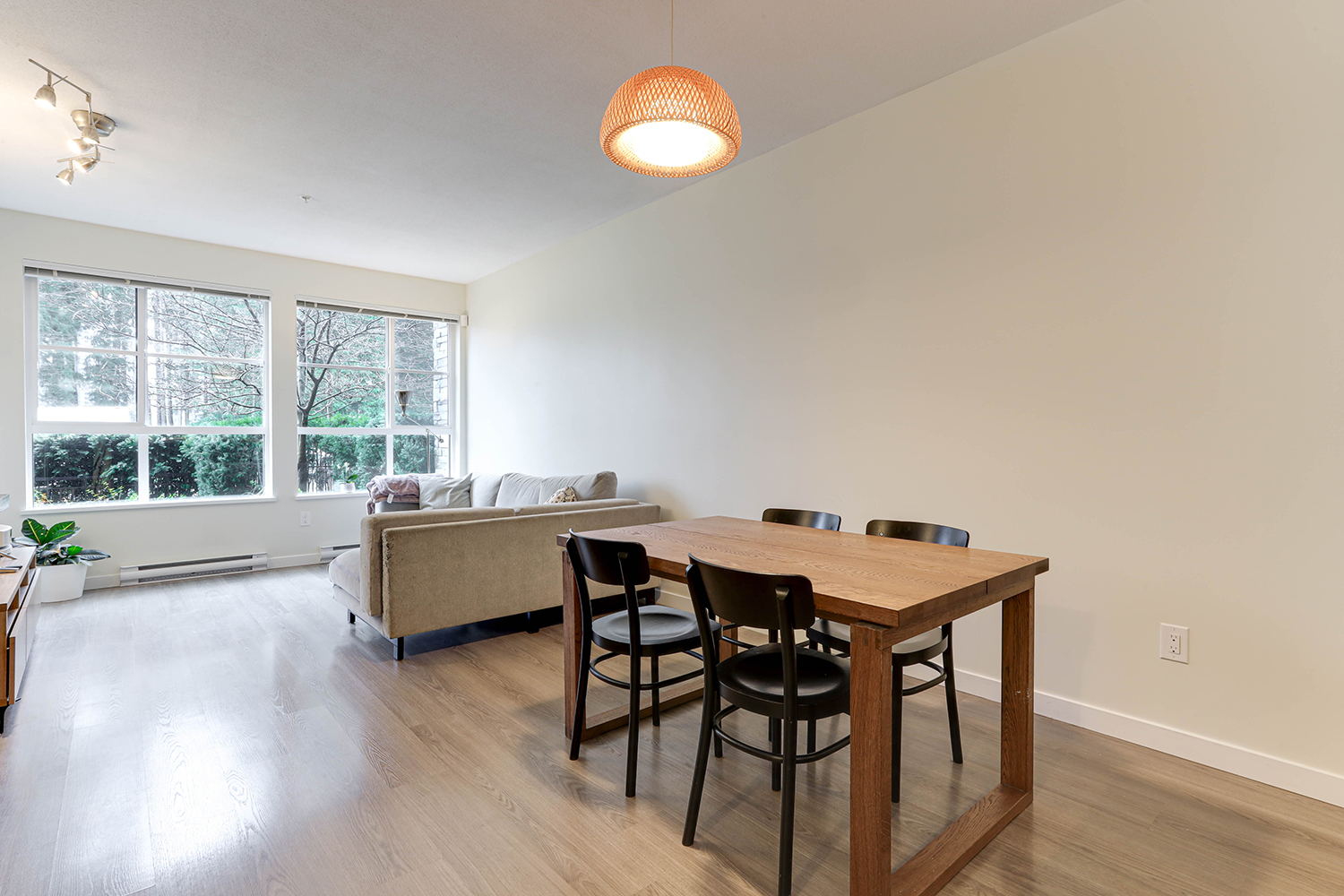 Property photo 114