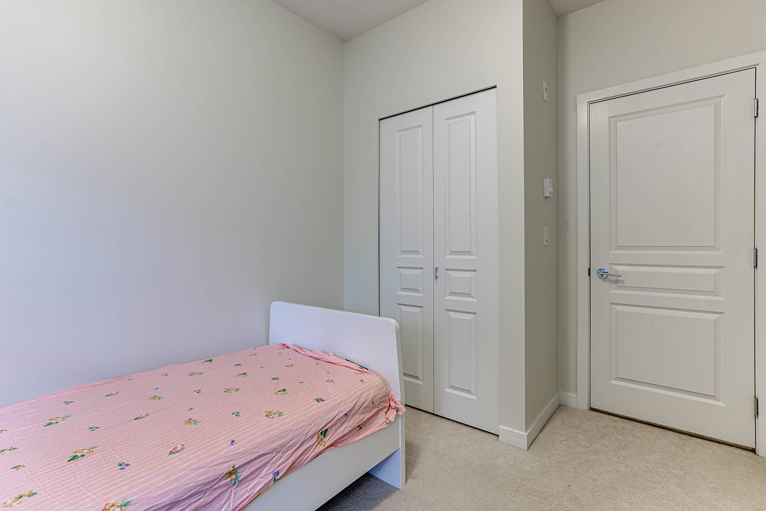 Property photo 123