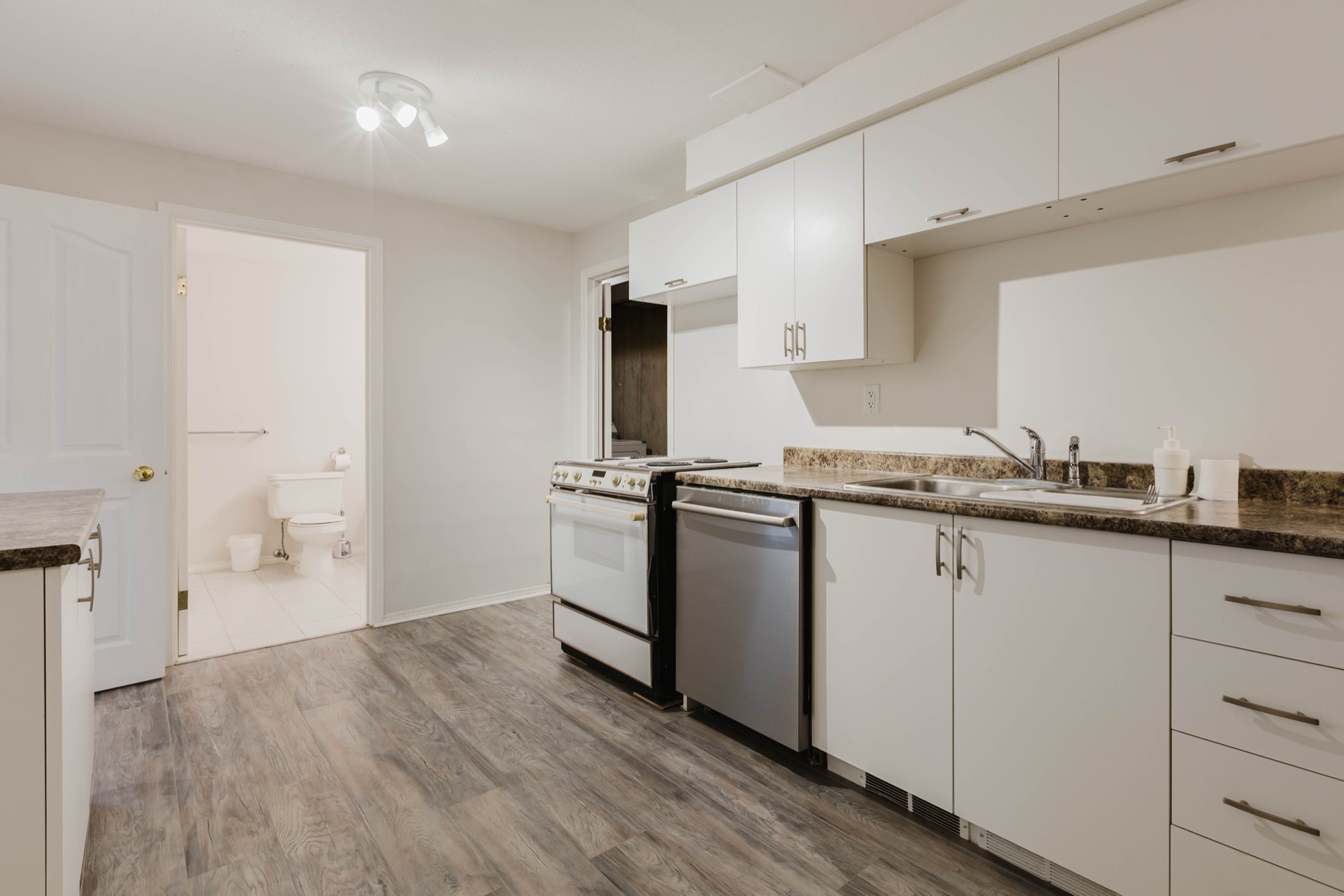 Property photo 132