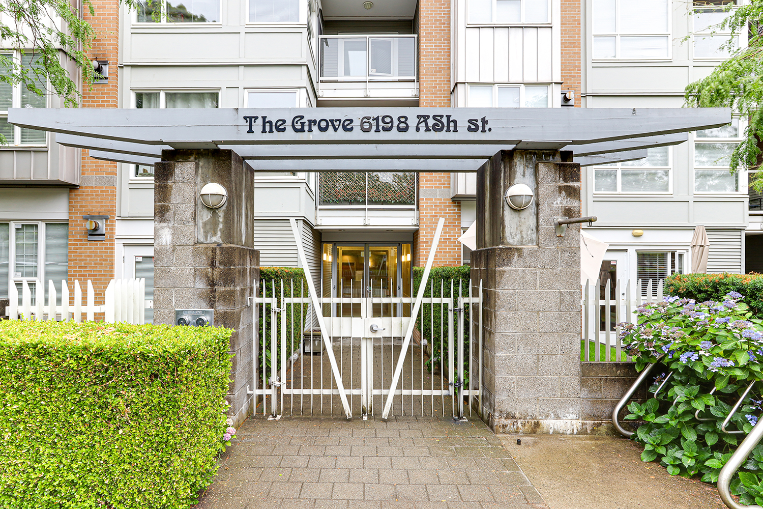 Property photo 124