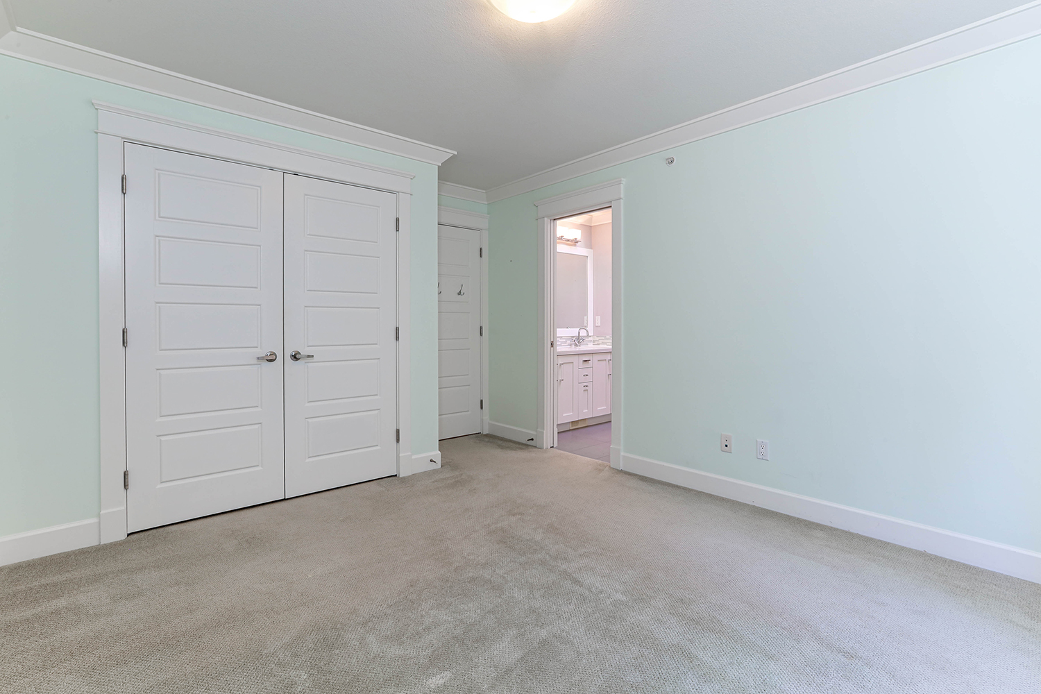 Property photo 143