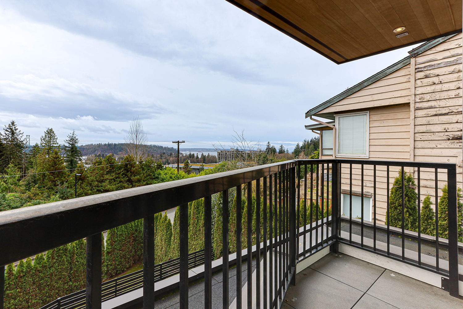 Property photo 135
