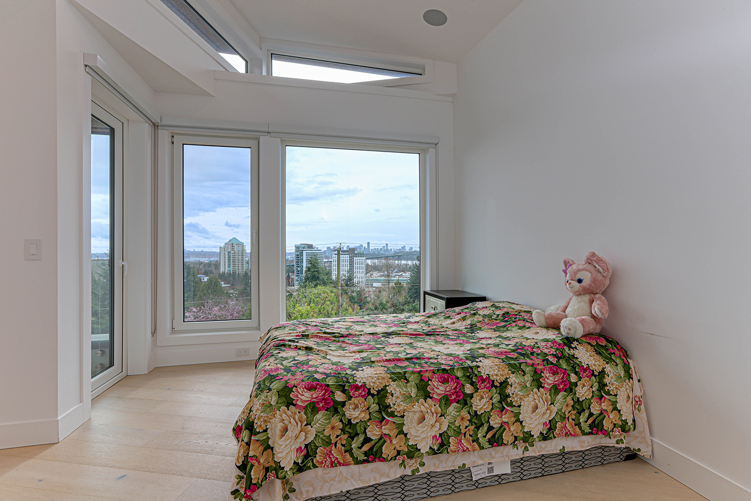 Property photo 136