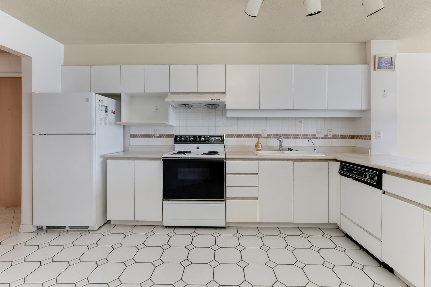 Property photo 110