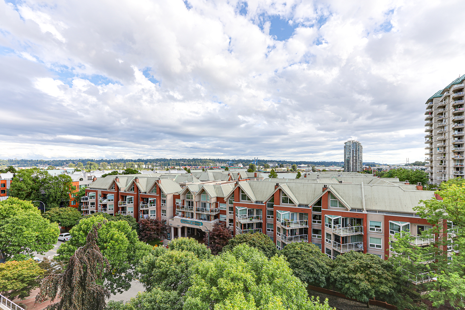 Property photo 125