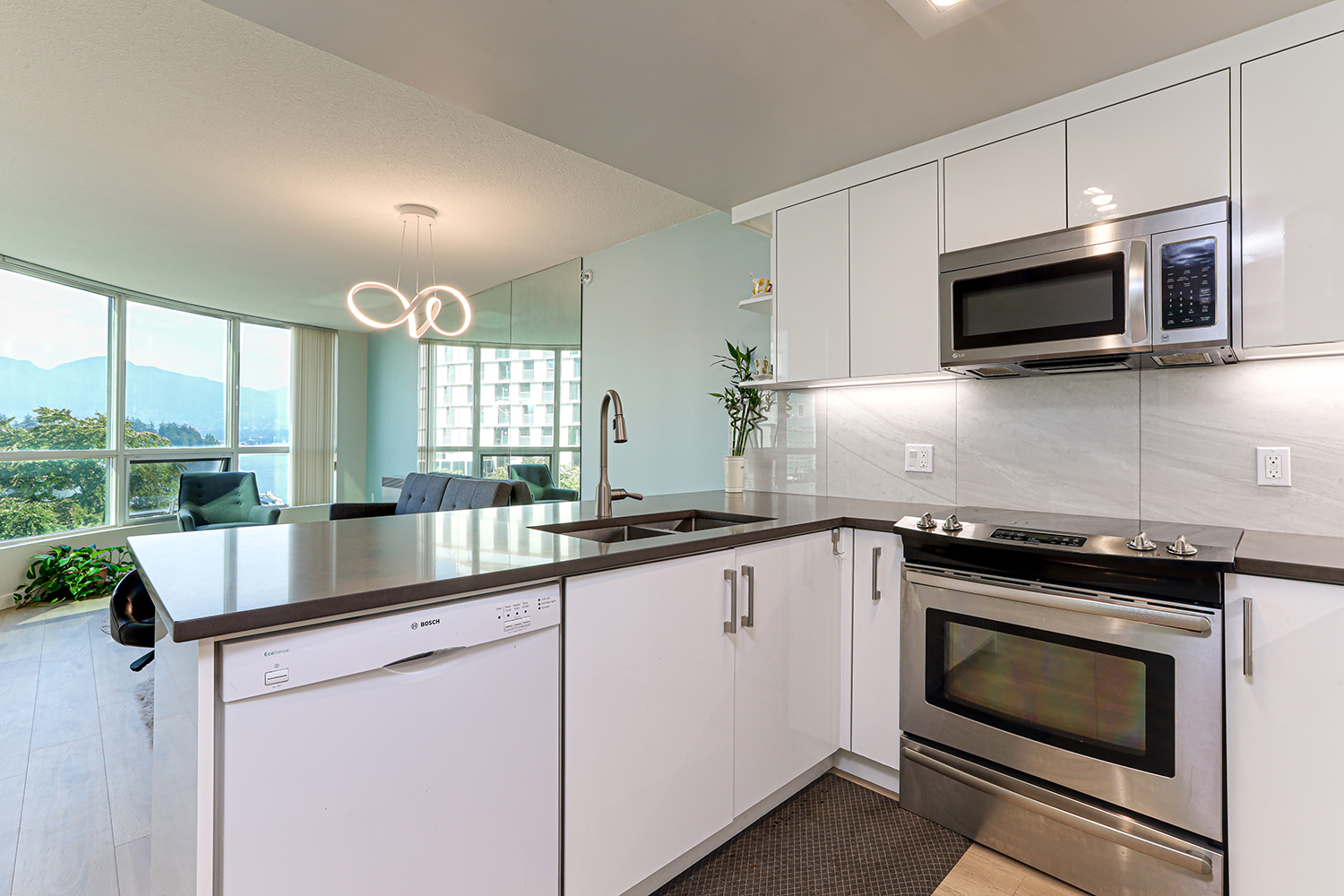 Property photo 111