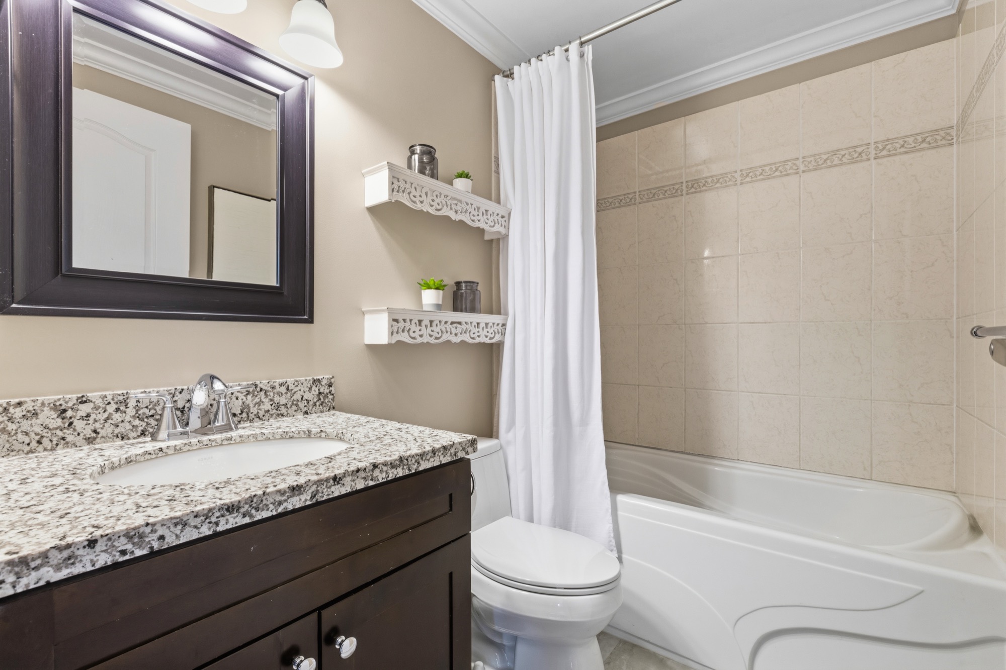 Property photo 123