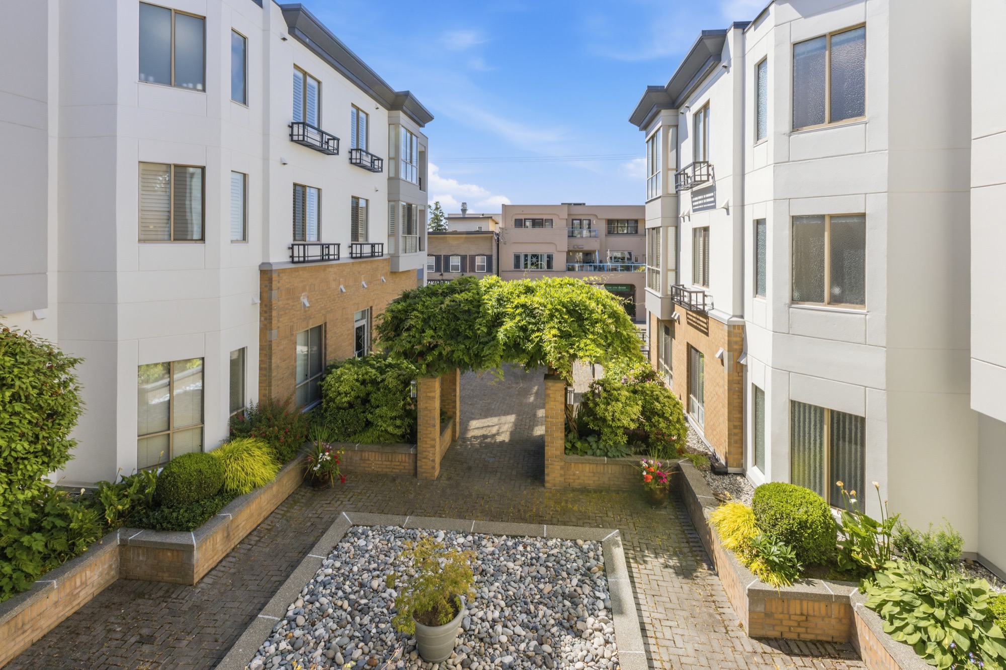 Property photo 127