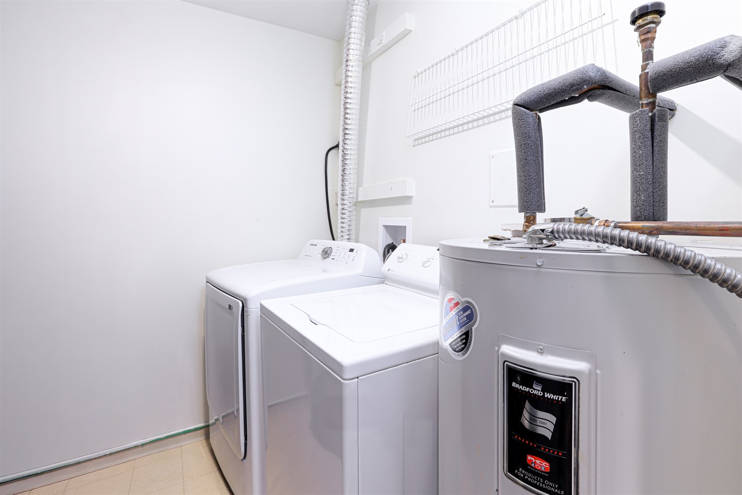 Property photo 125