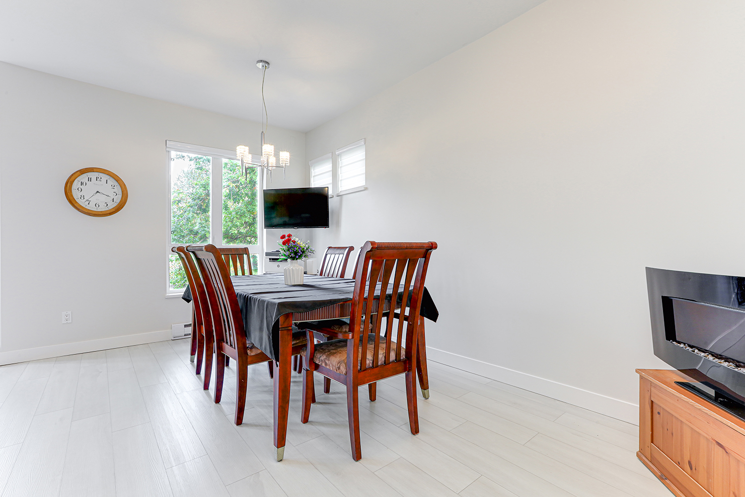 Property photo 107