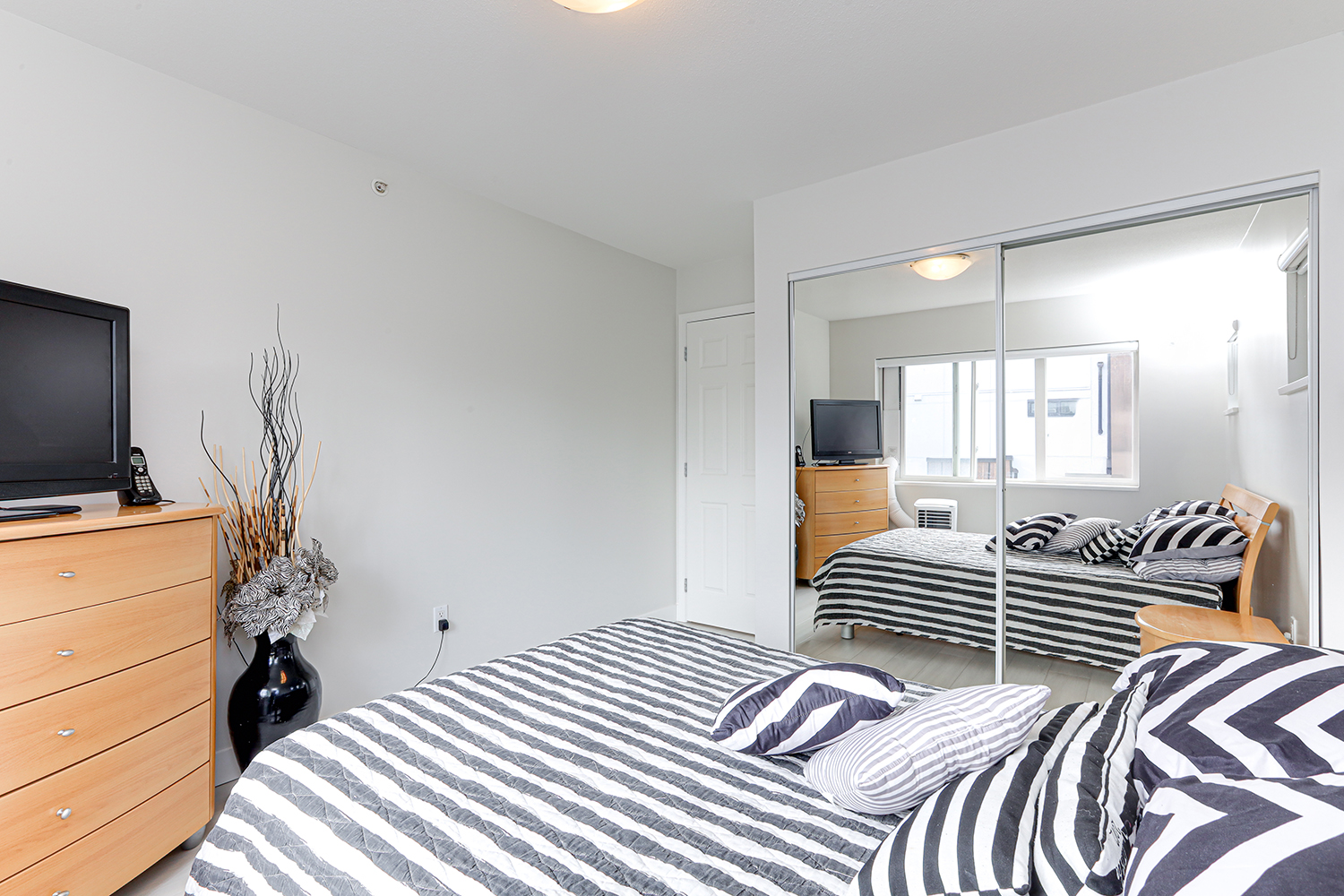 Property photo 125