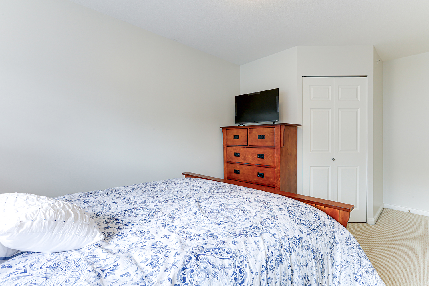 Property photo 128
