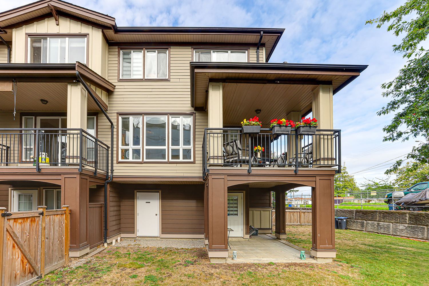 Property photo 136