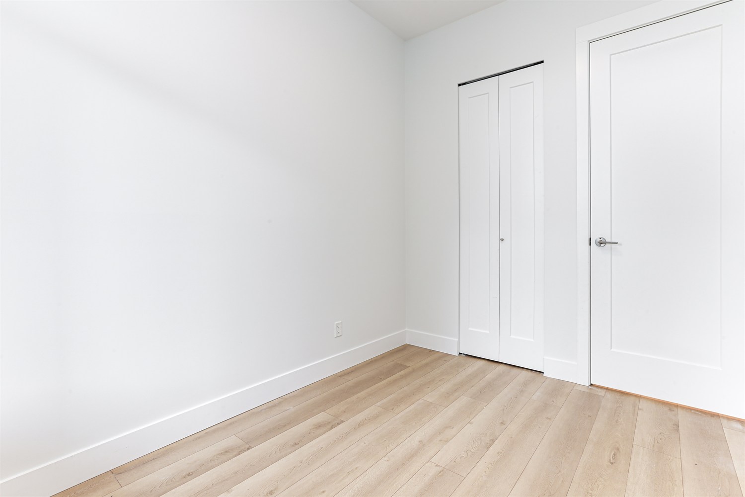 Property photo 128