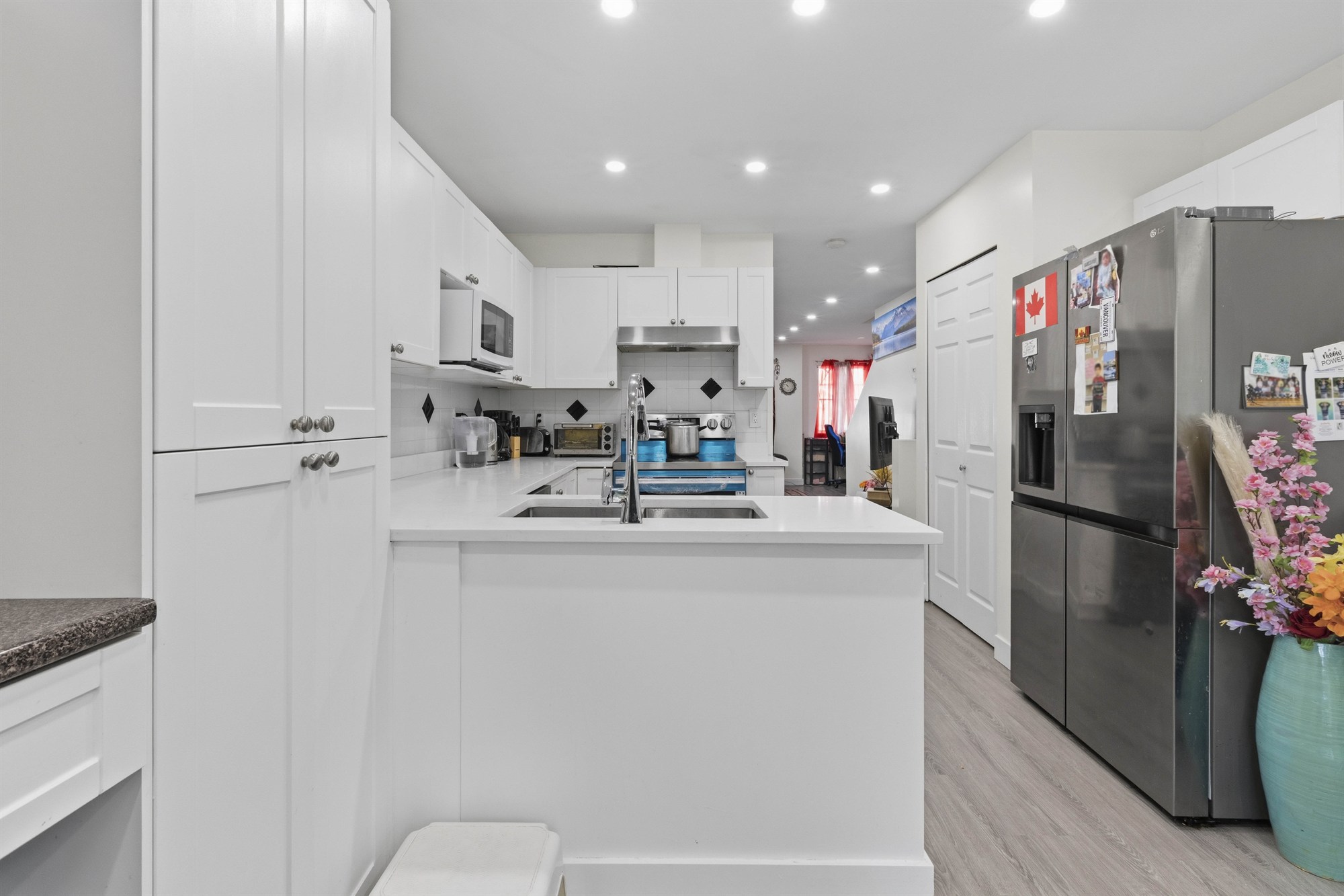 Property photo 111