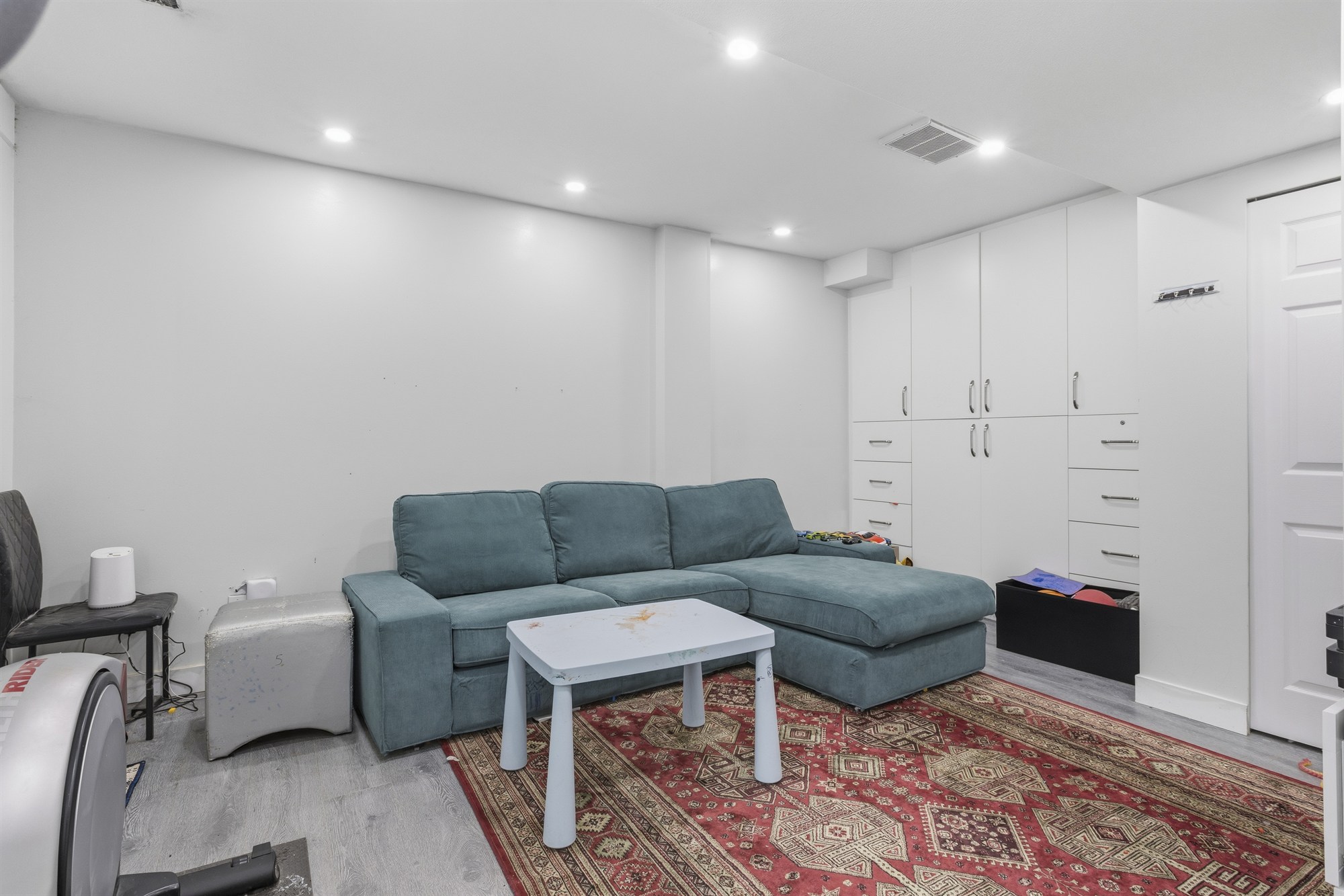 Property photo 123