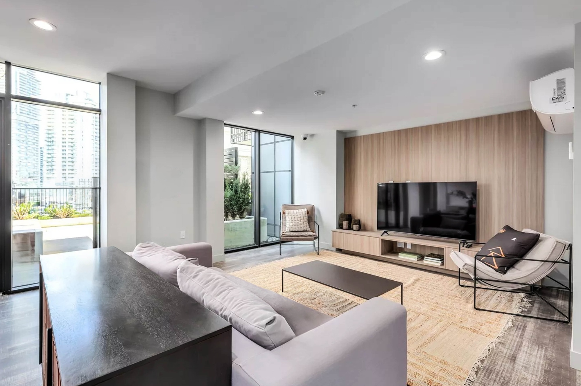 Property photo 123