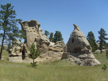 800px-Medicine_Rocks_State_Park