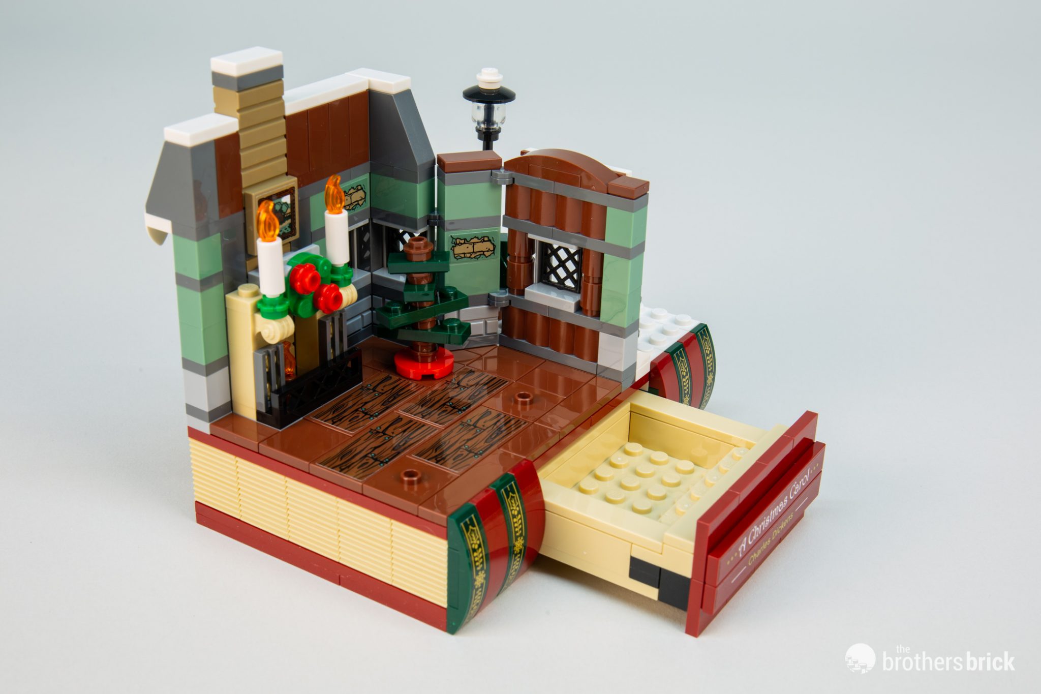 LEGO Gift with Purchase 40410 A Christmas Carol - TBB Review - QN8L2-15 - The Brothers Brick 