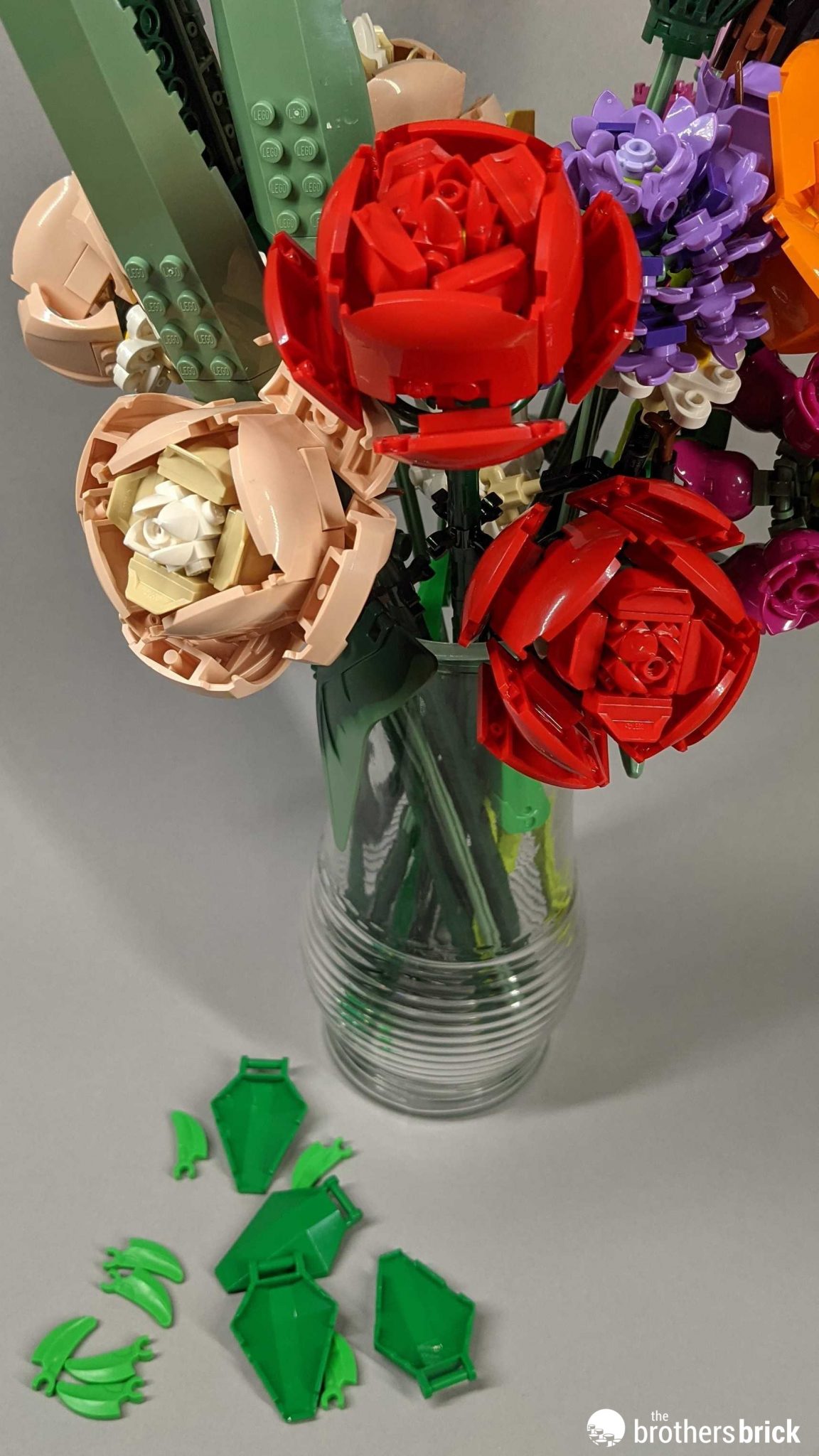 Botanical Boosters Roses and Tulips join the LEGO flower arrangement
