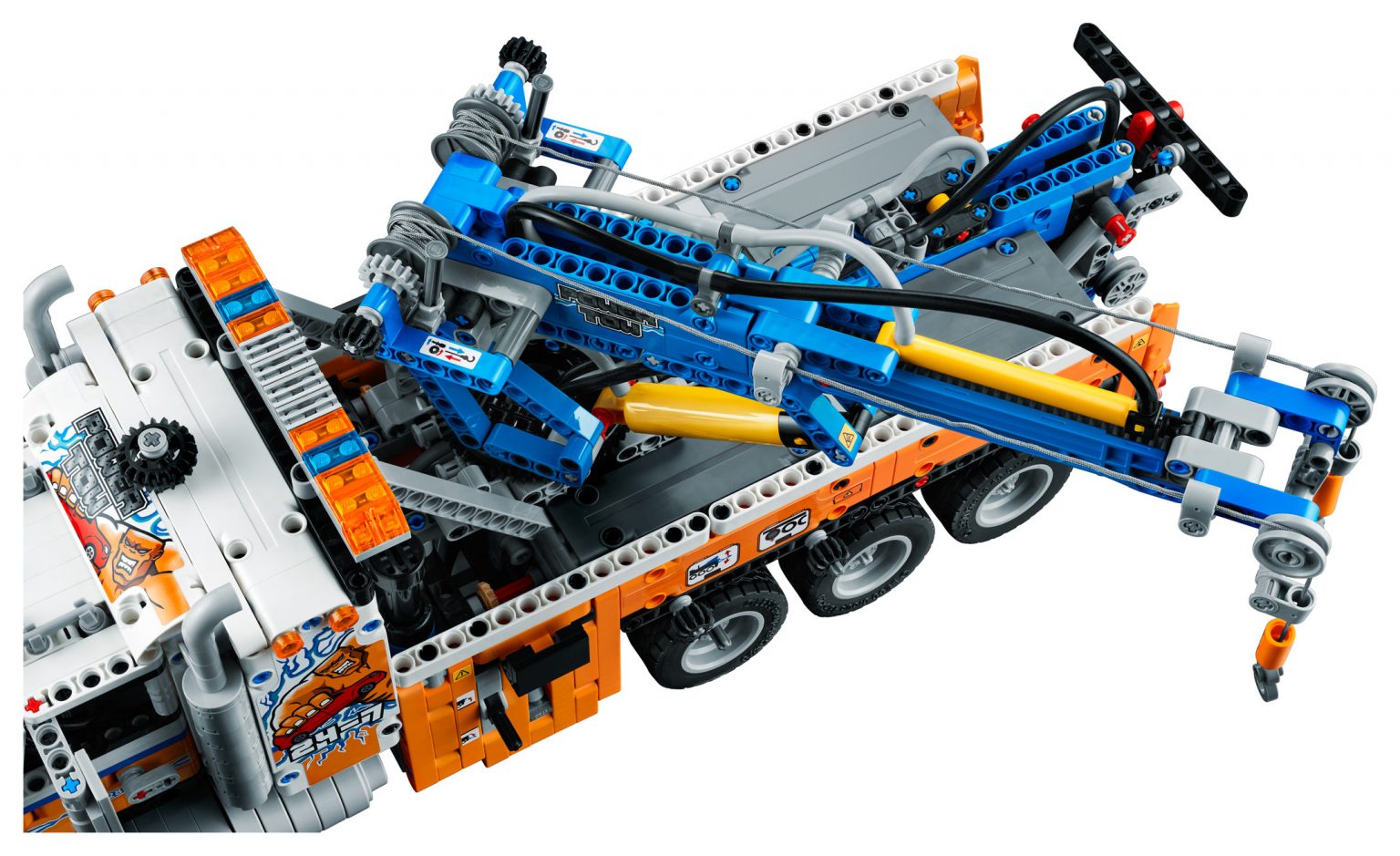 LEGO Technic 42128 HeavyDuty Tow TruckA3TIH26 The Brothers Brick