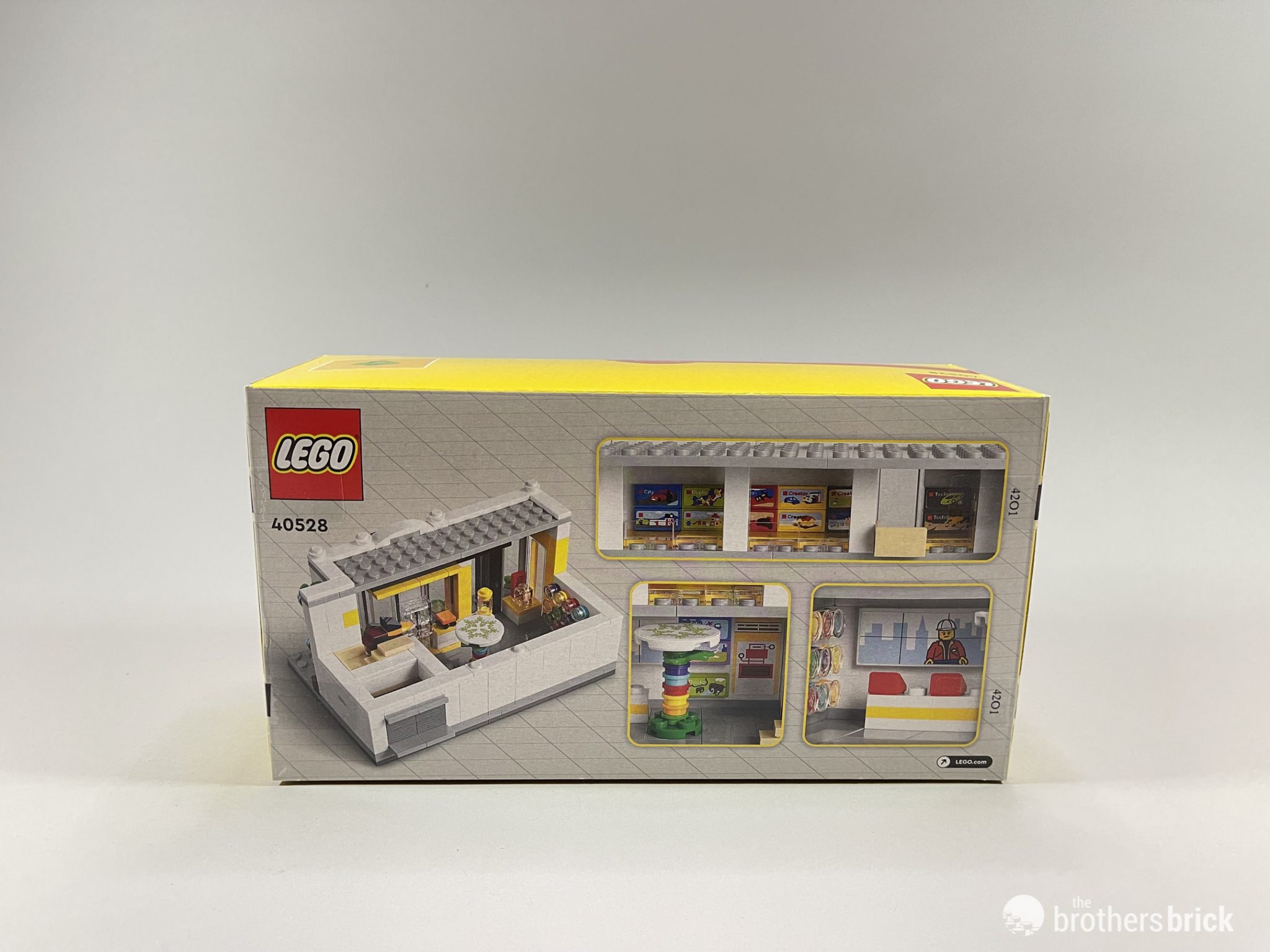 LEGO Gift with Purchase 40528 LEGO Retail Store Front TBB Review2