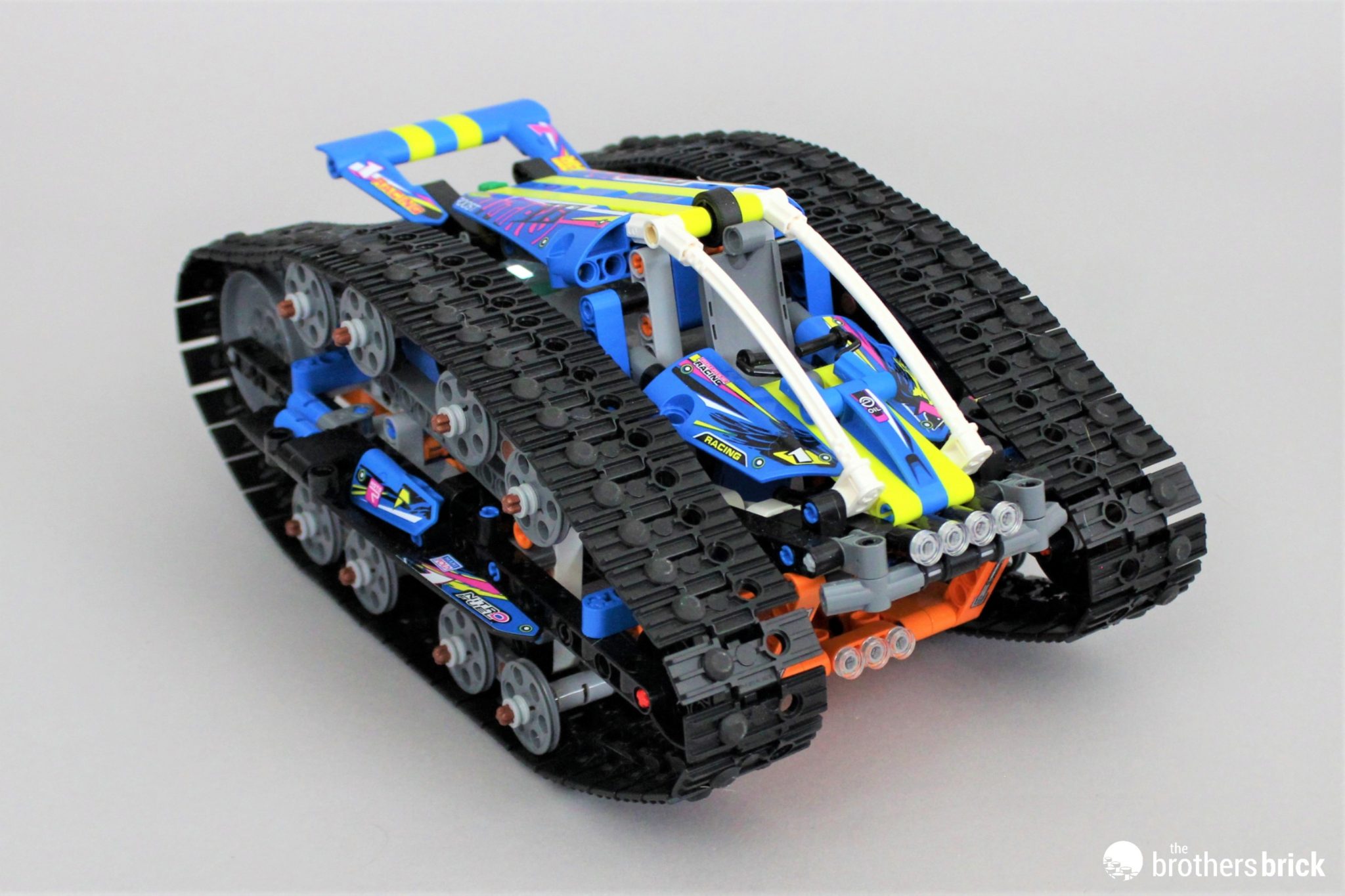 LEGO Technic 42140 AppControlled Transformation Vehicle TBB Review (48) The Brothers