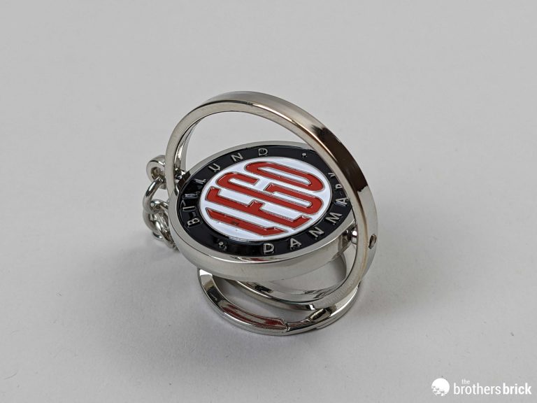LEGO VIP 5007093 1950's Logo Spinning Keychain TBB Review 4 The Brothers Brick The
