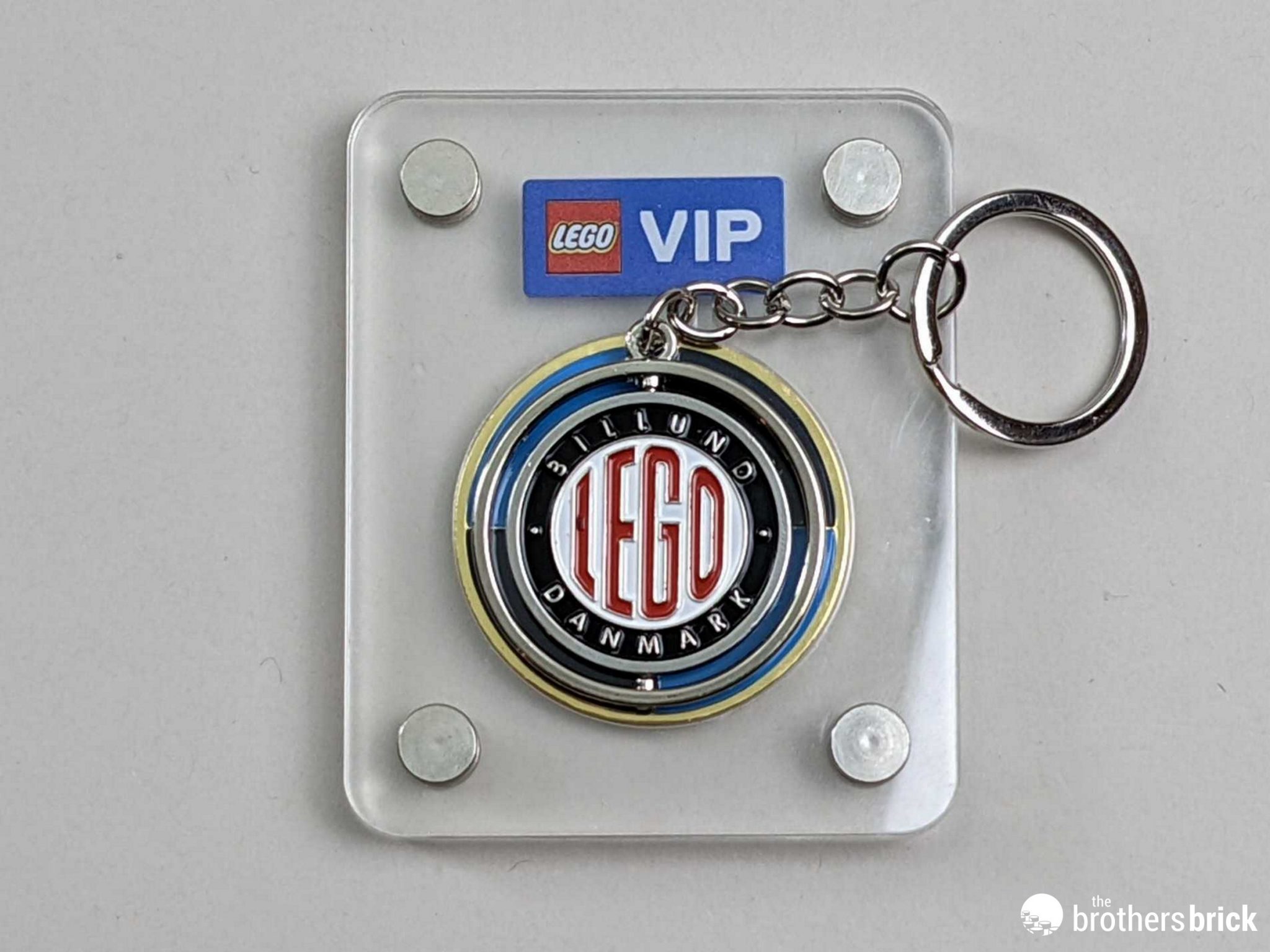 LEGO VIP 5007093 1950's Logo Spinning Keychain TBB Review 7 The