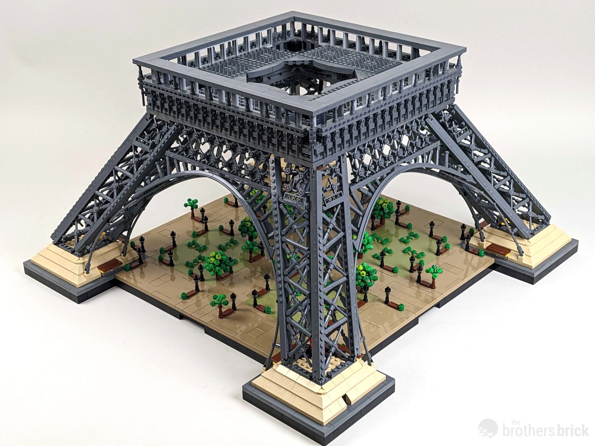 LEGO Icons 10307 Eiffel Tower TBB Review 6FT69 70 The Brothers