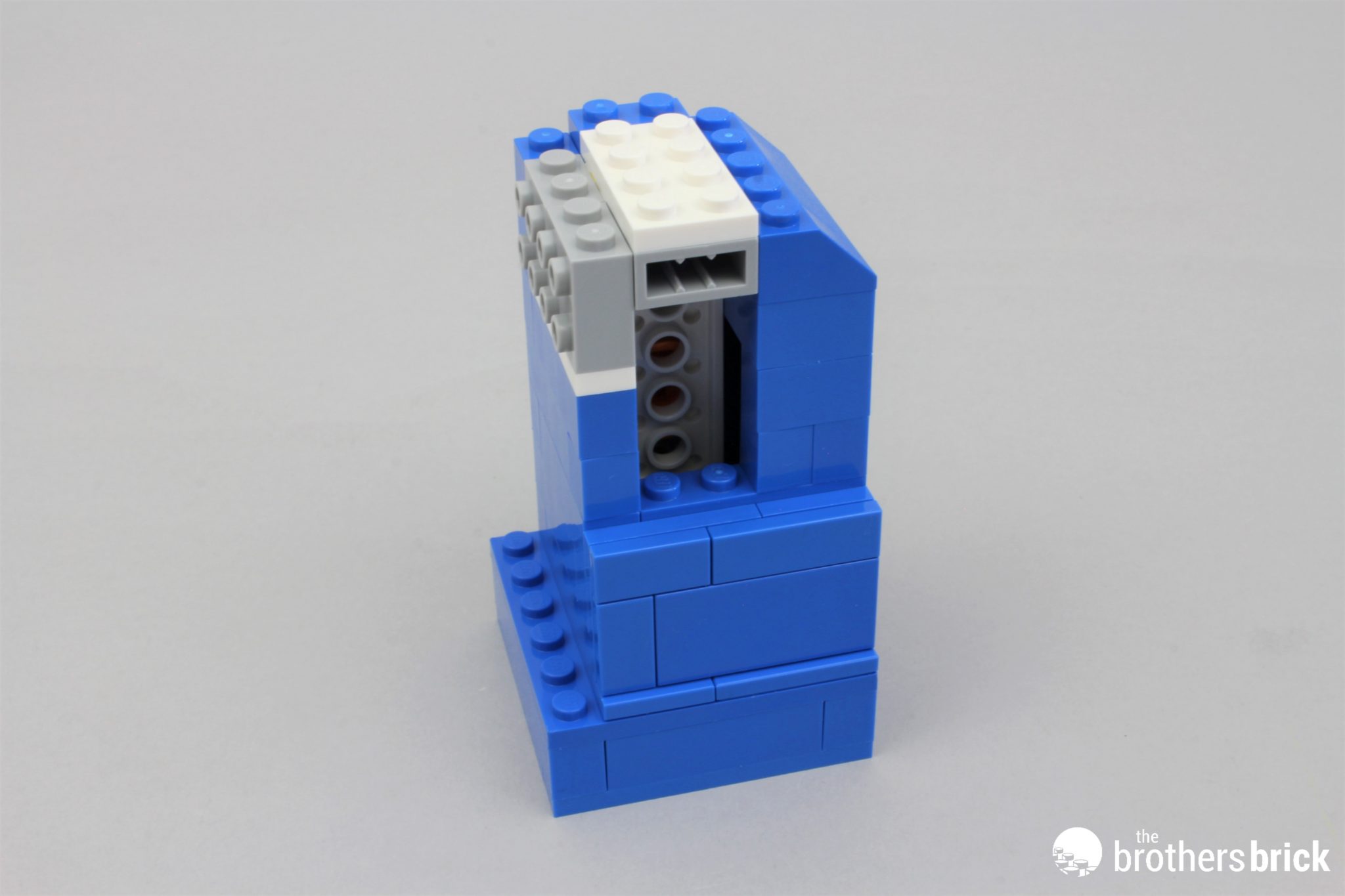 LEGO 40649 Up-Scaled LEGO Minifigure - Magnifying an icon [Review ...