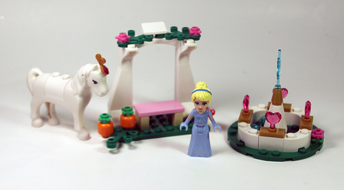 LEGO Disney Cinderella's Dream 41053 [Review] - The Brothers Brick | The Brothers Brick