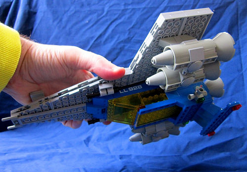 Upside-Down Classic Space Cruiser 826 77