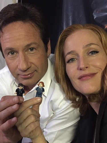 Mulder and Scully with Mulder and Scully!