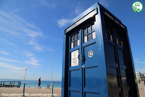 LEGO Doctor Who TARDIS (3)