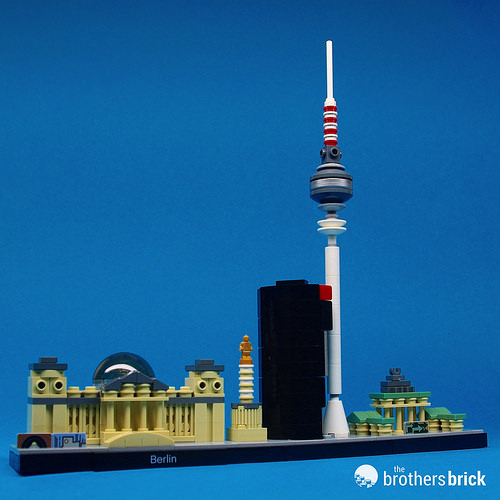 LEGO Architecture 21027 Berlin & 21026 Venice [Review] - The