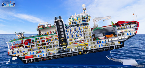 LEGO® Brick Icebreaker - cutaway