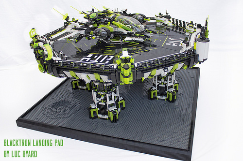 Blacktron Landing Pad 01