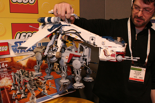 LEGO Star 10195 Dropship, One, LEGO + Pixar, and more revealed at Toy Fair 2009 [News] - The Brothers Brick | The Brothers Brick