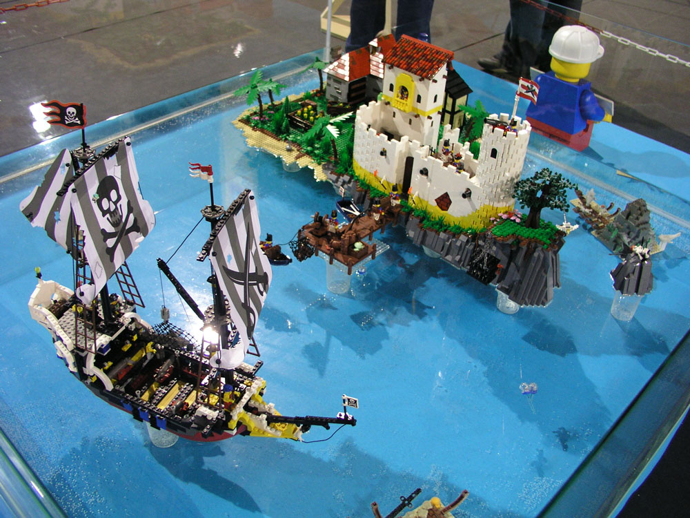 LEGO Pirates