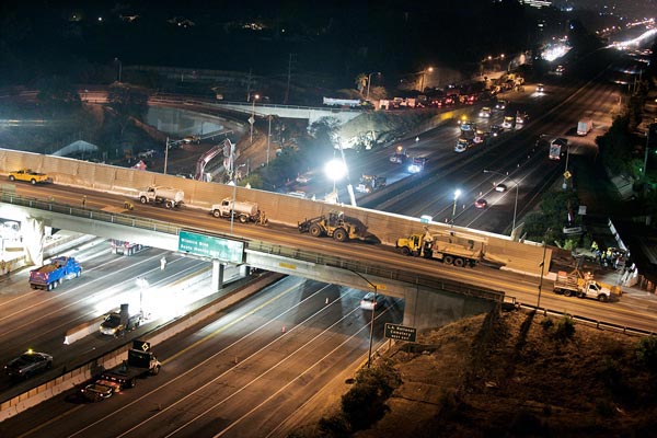 Obras en puente Sunset sobre 405