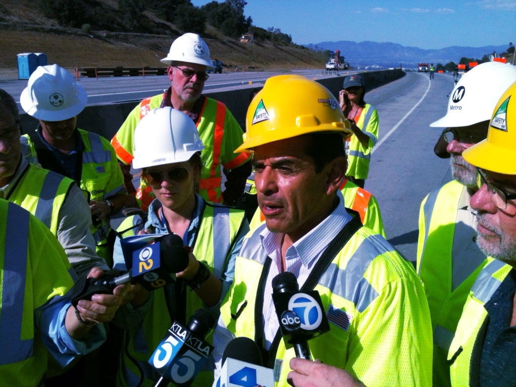 Villaraigosa 405