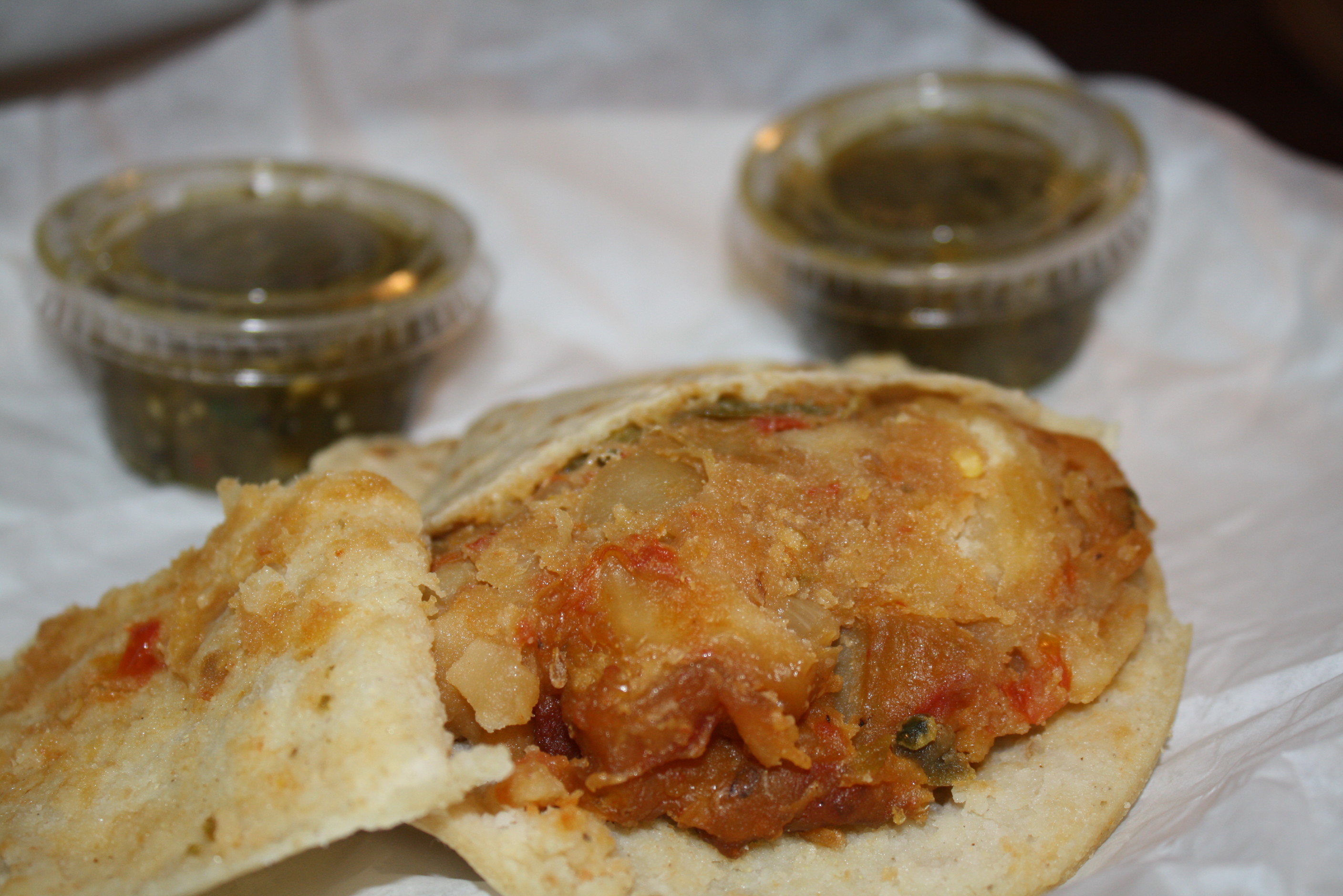 Antojitos por Metro La Indiana Tamales, donde las gorditas se ponen al